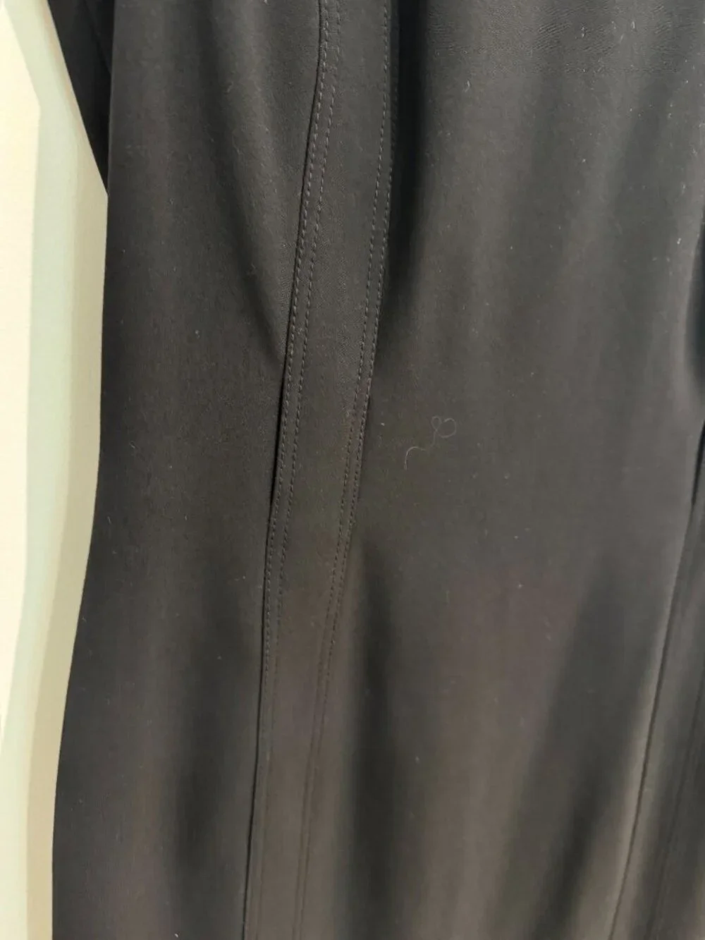 Tahari Arthur S. Levine | Black Cap-Sleeve Sheath Dress size 6. - Picture 9 of 16